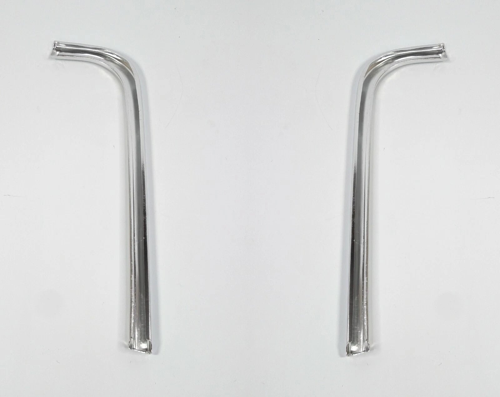 Tail Light Trim Bezels Replacement for 1967–1968 Chevy GMC Fleetside Pickup