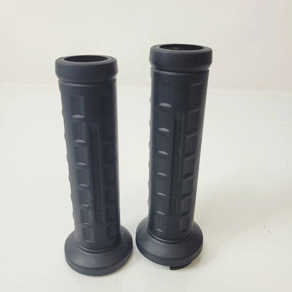 RH Grip for Harley-Davidson Pan America Nightster Sportster S (2021–2025) 56100368