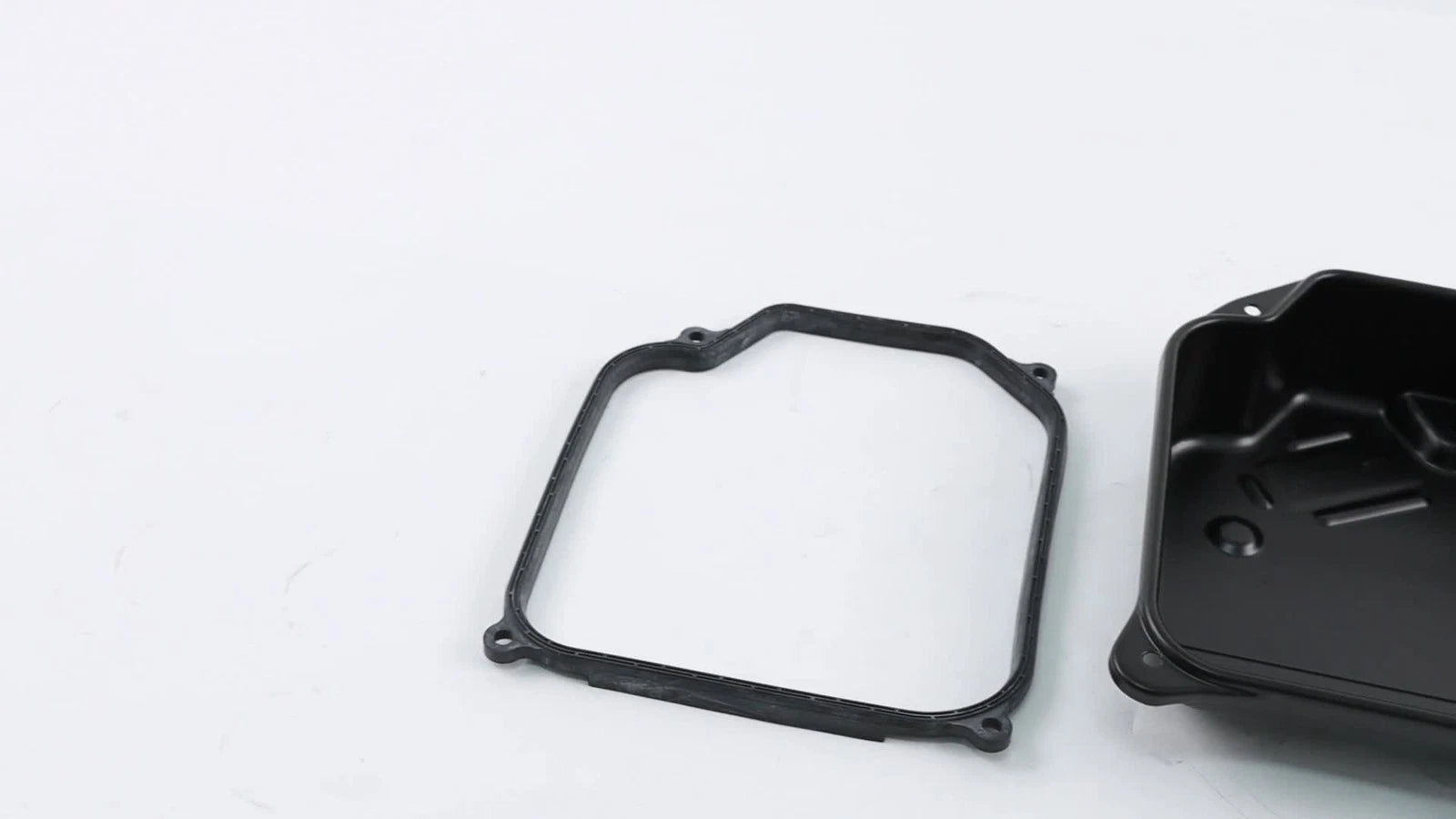Transmission Oil Pan with Drain Plug & Gasket for Volkswagen Beetle (1999–2004)