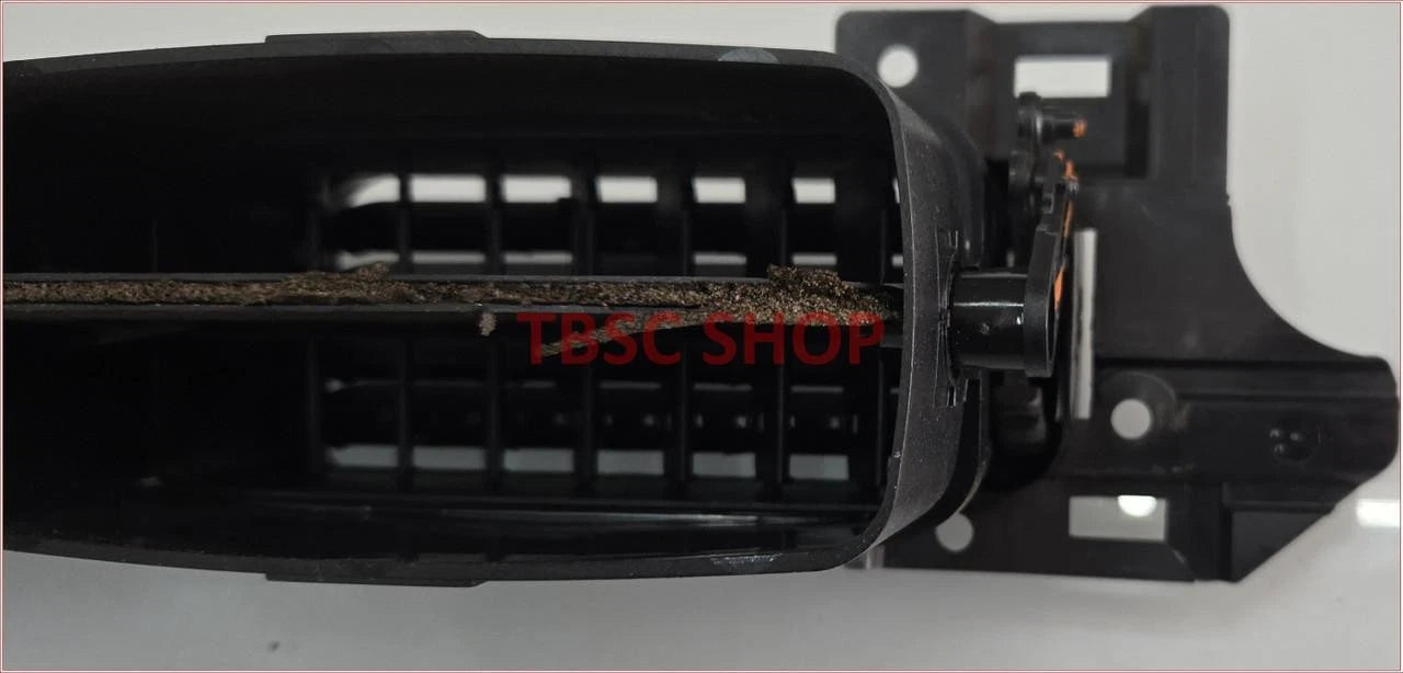 Center Dash Vent for Jaguar XJ8 (1998–2003)