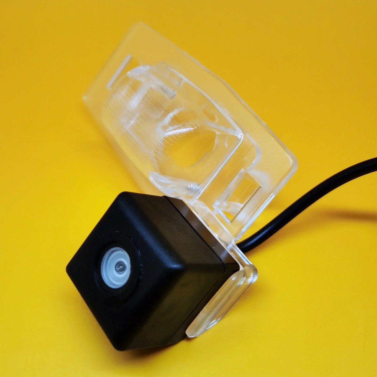Backup Camera for Mercury Mariner (2005–2007)