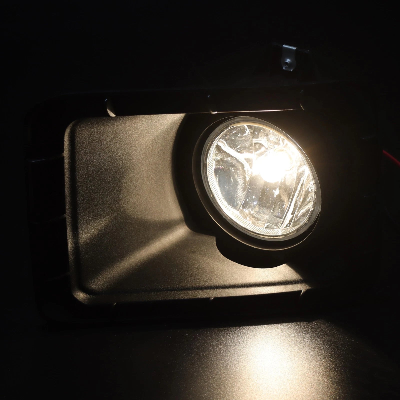 Fog Light Bezel Panel Right Side for Chevrolet Silverado 2500HD 3500 (2015–2019)