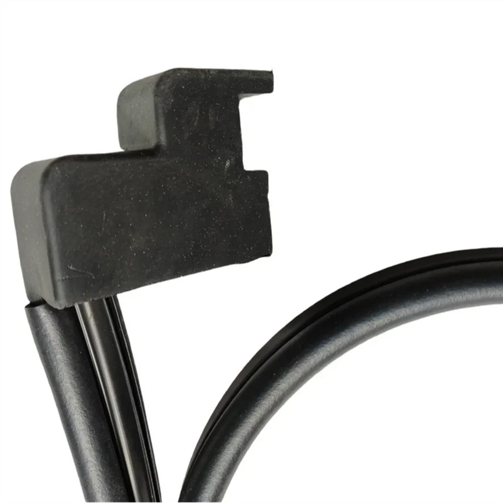 Front Engine Hood Sealing Strip for Hyundai Santa Fe (2019-2023)