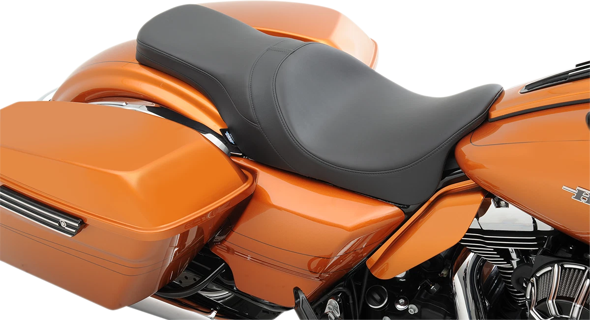 Predator 2-Up Seat for Harley-Davidson (2014–2023) - Solar Leather