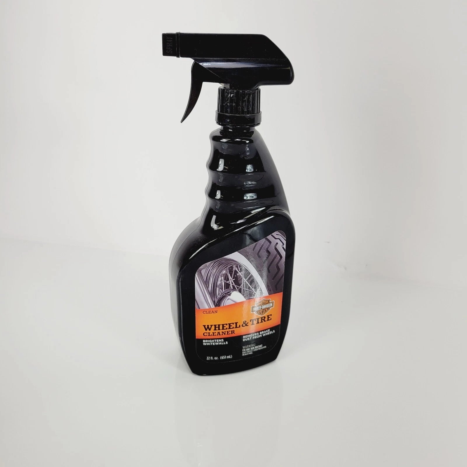 Wheel & Tire Cleaner for Harley-Davidson (93600121) 22 Fl. oz