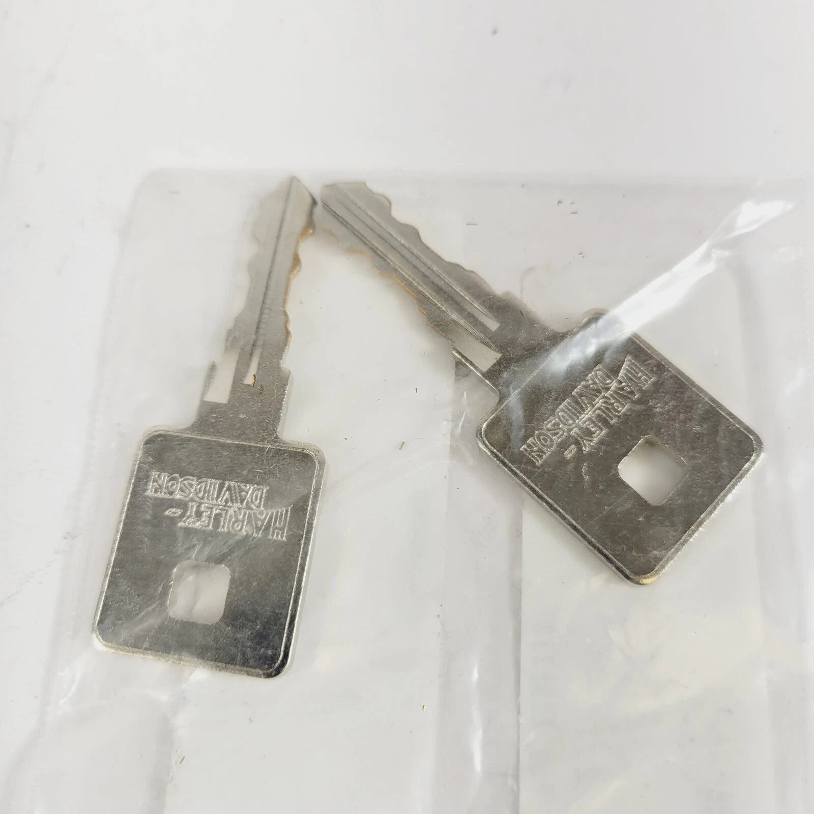 Key Set for Harley Davidson (OEM Code 7022B, 90300034)