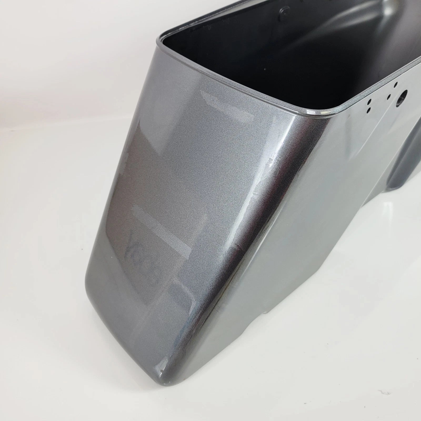 Left Saddlebag for Harley Davidson Ultra Limited (2022) - Gauntlet Gray Metallic