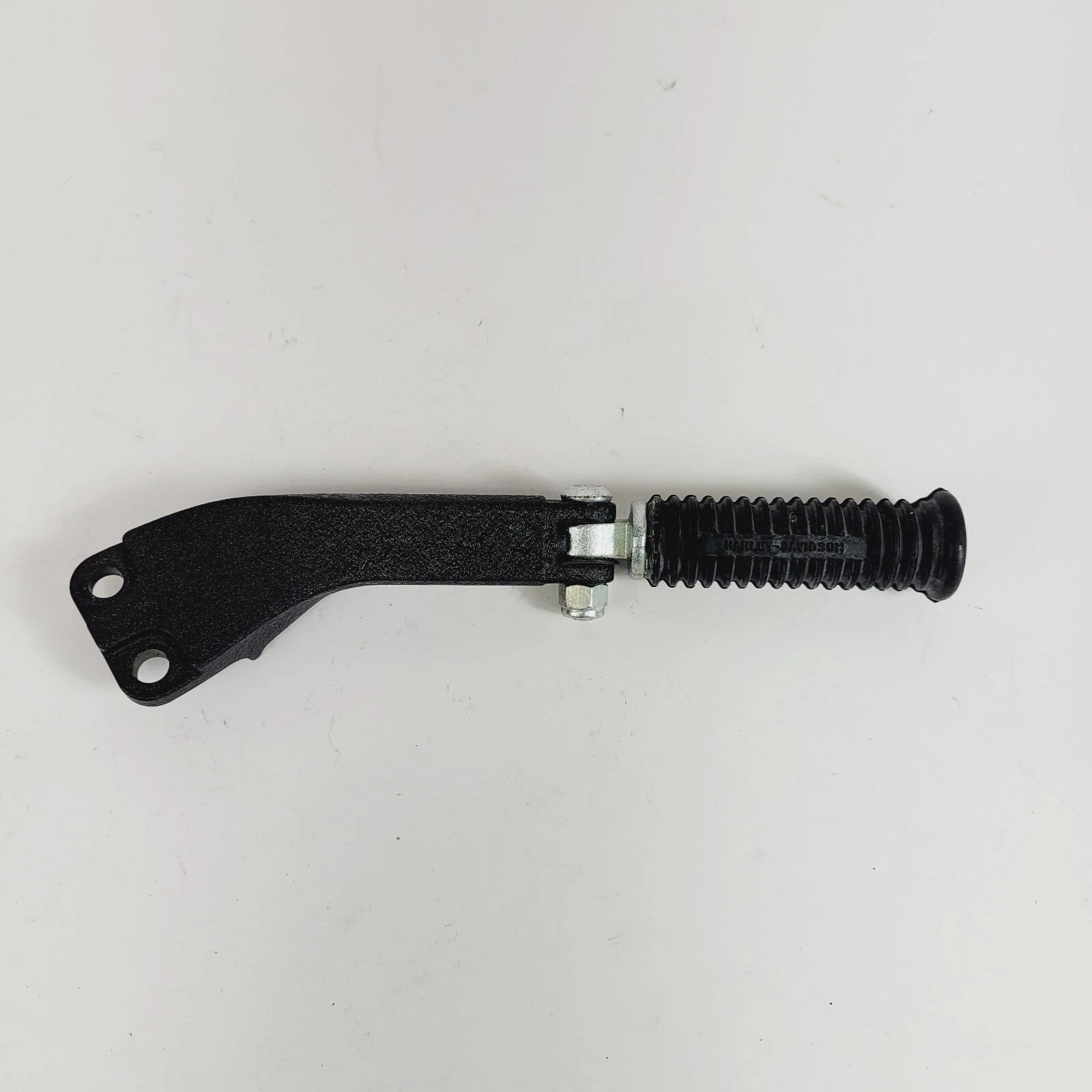 Right Passenger Footpeg Mount Bracket for Harley-Davidson Dyna (2006–2017)