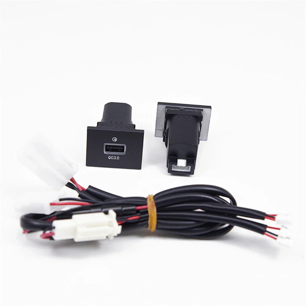 Black USB-A QC3.0 & USB-C PD Fast Charger Socket for Ford Focus (2005-2009)