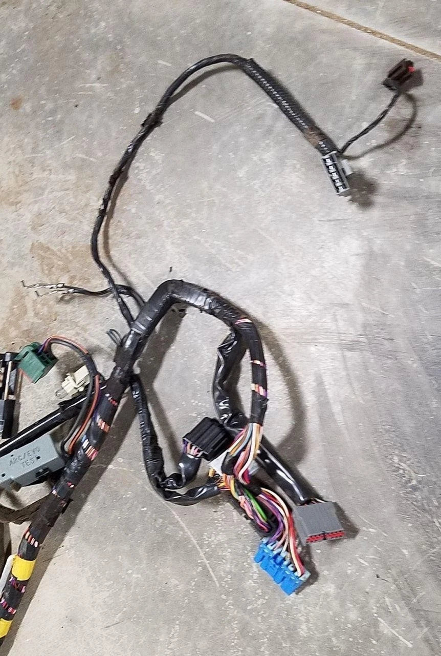 Dash Wire Harness for Ford Thunderbird Cougar (1996–1997)