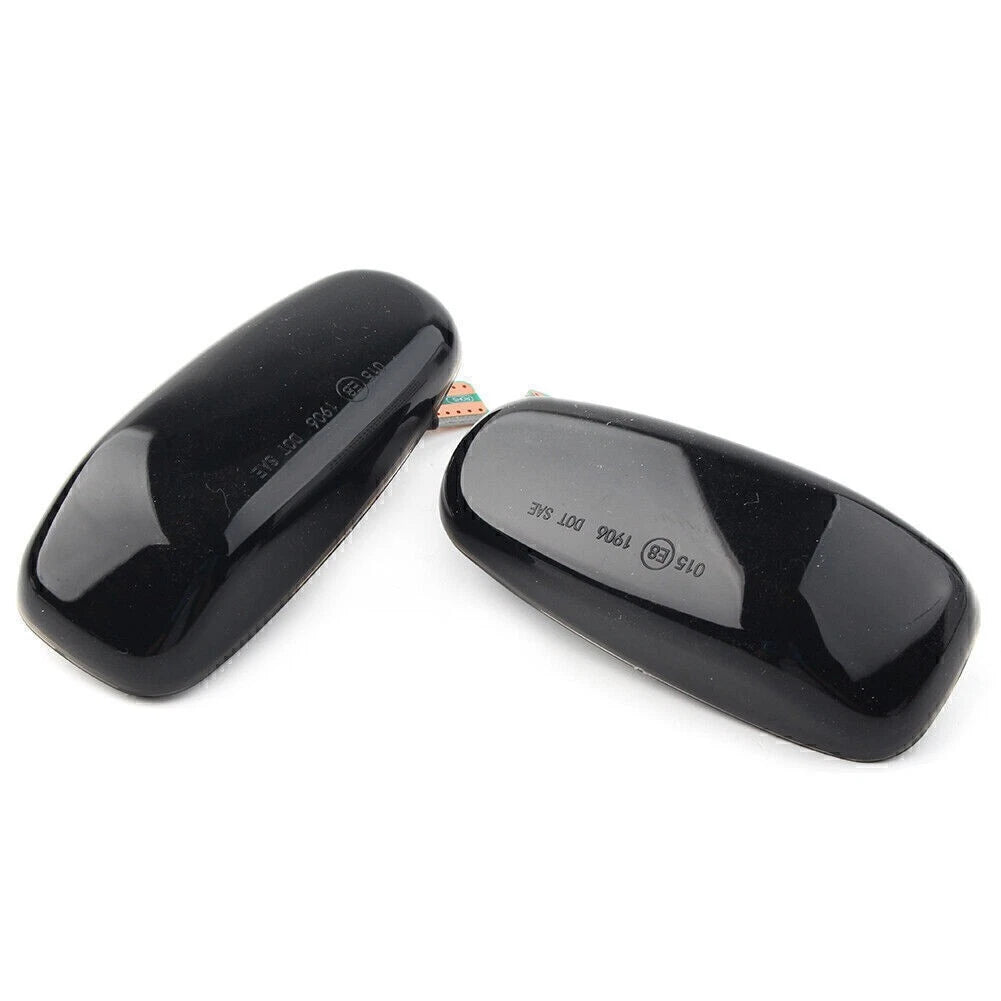 LED Dynamic Side Marker Turn Signal Light for Mercedes Benz C E CLK (–2023)