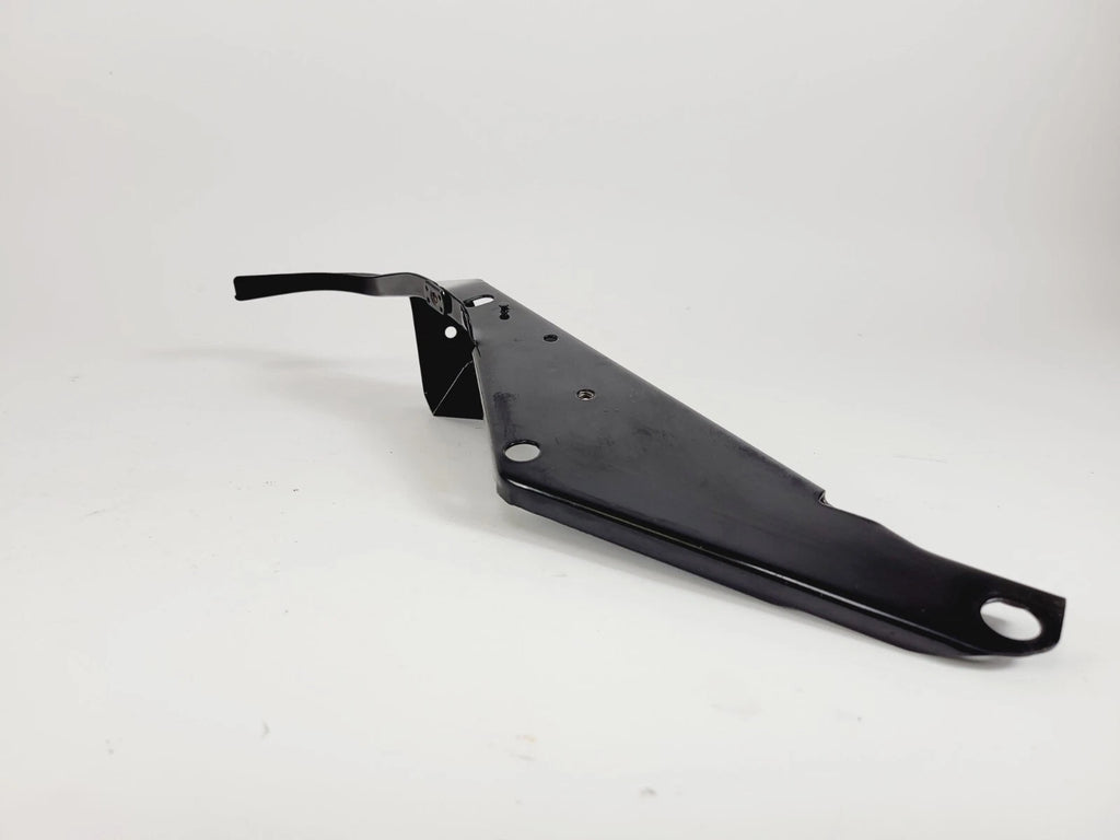 Right Side Batwing Fairing Bracket Mount for Harley Electra Ultra Touring (1996–2013)