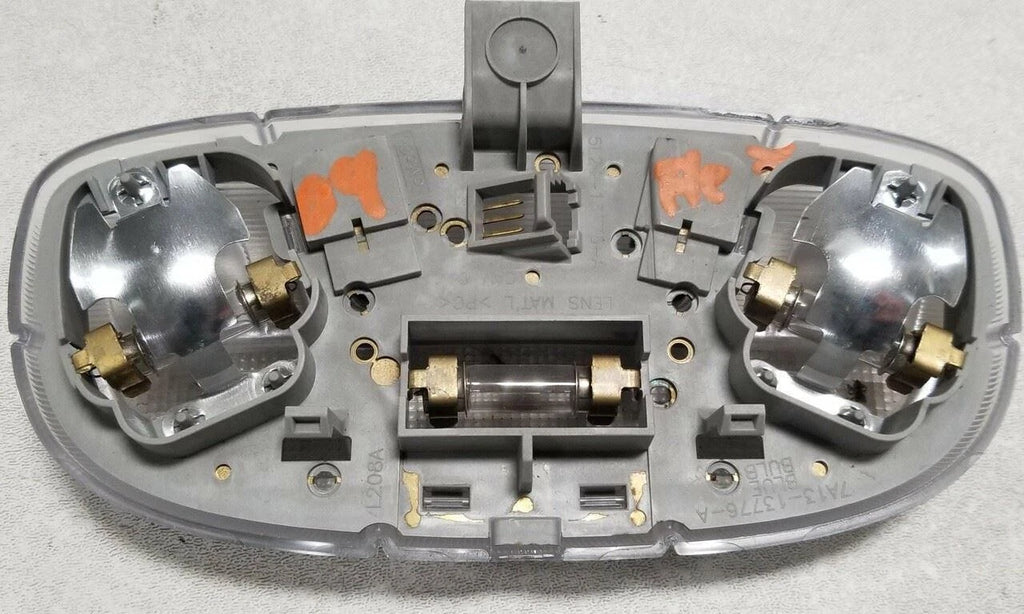 Middle Rear Dome Light for Ford Flex (2009–2012) 5L24-13776-A