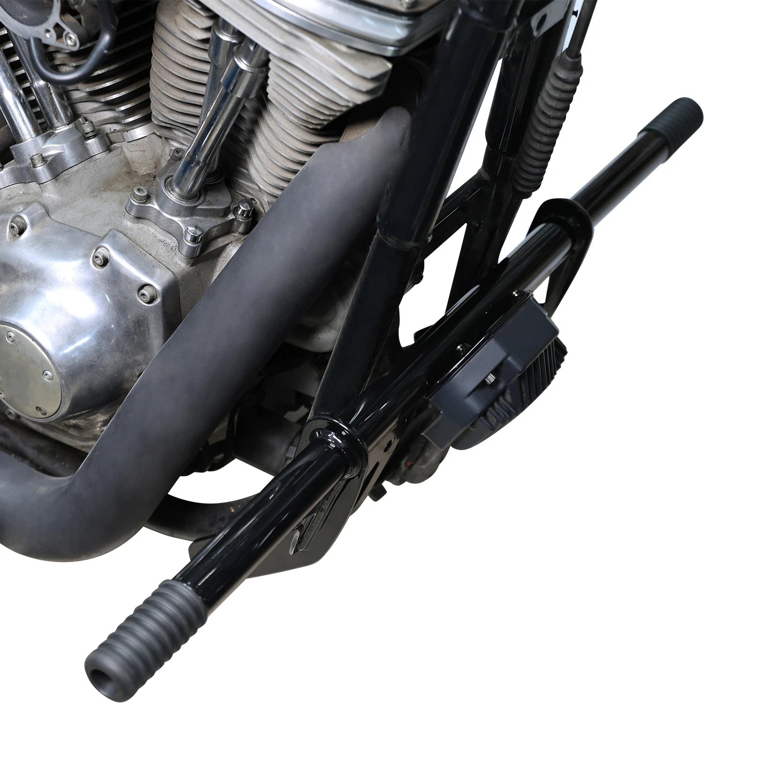Front Crash Bar Protector for Harley Dyna Low Rider Fat Bob (2006–2017)