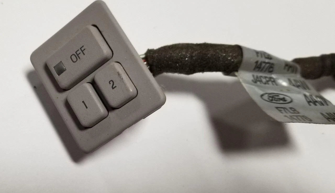 Memory Switch for Lincoln Mark VIII (1997–1998) Z2 D2 Gray