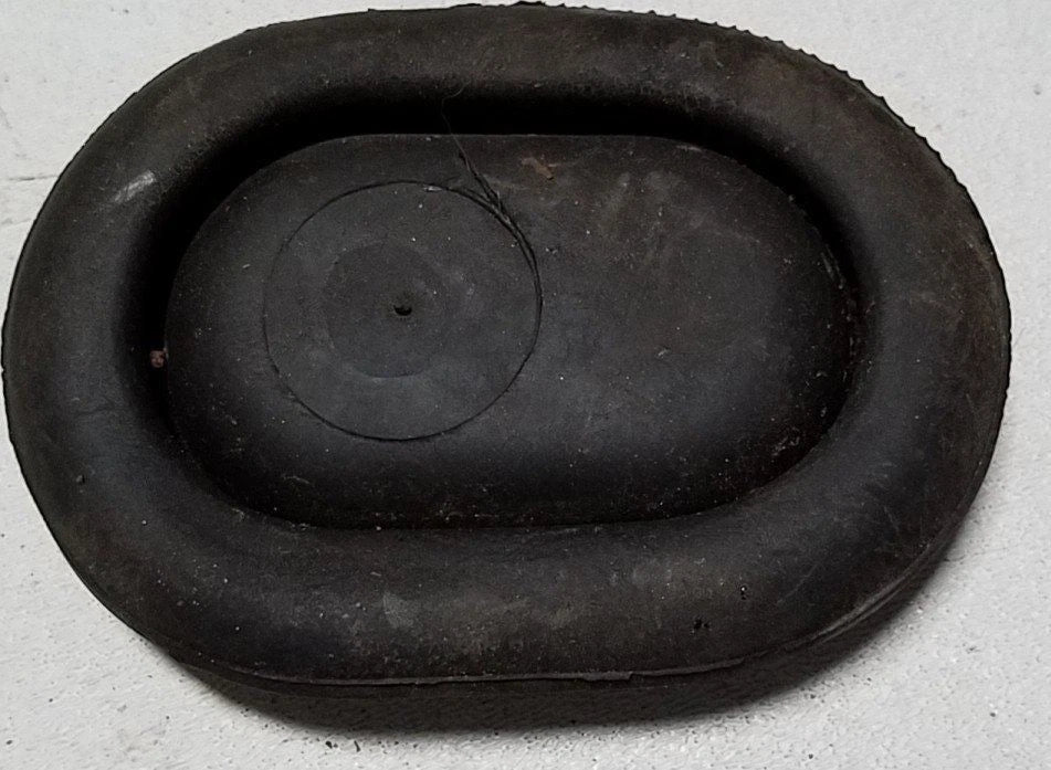 Floor Pan Drain Plug for Thunderbird Cougar Mark VIII (1989–1998) E97B-10111A74-AA