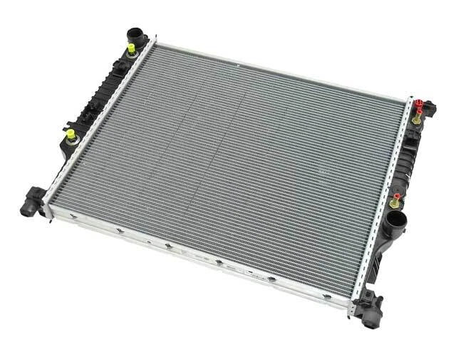 Nissens Radiator 62576A for Mercedes X164 W164 W251 (2006–2012)