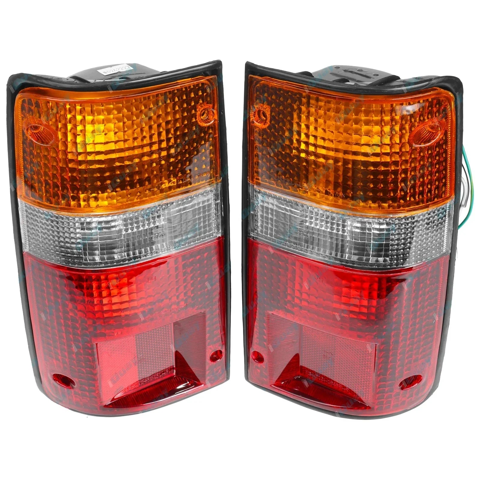 2 x Rear Tail Lamps Lights for Toyota Hilux LN106 LN107 LN111 RN105 RN106 RN110