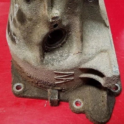 4R70W Tailshaft Extension Housing for Thunderbird Cougar Mark VIII (1993–1998)