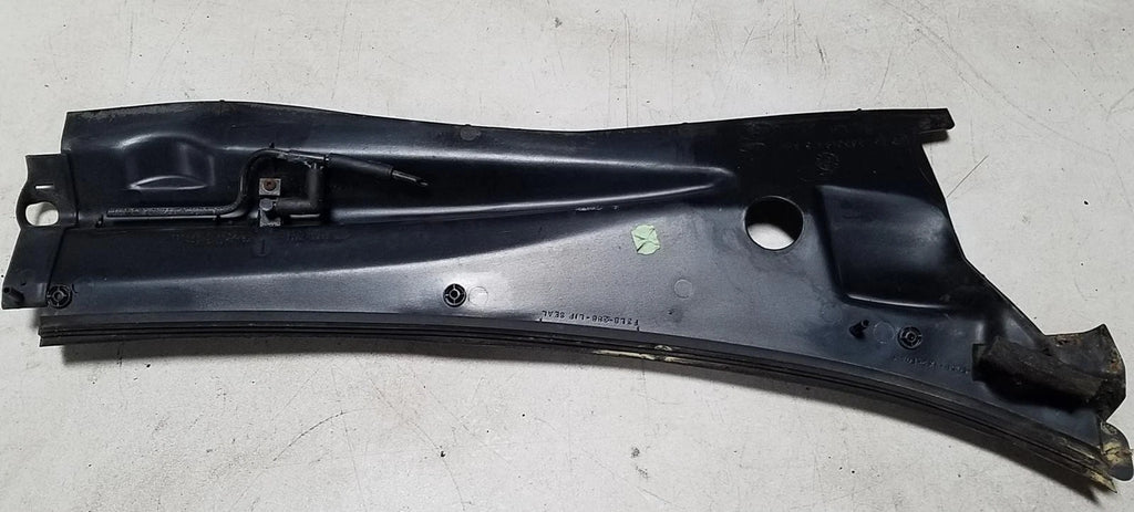 Cowl Panel LH for Lincoln Mark VIII (1993–1996)