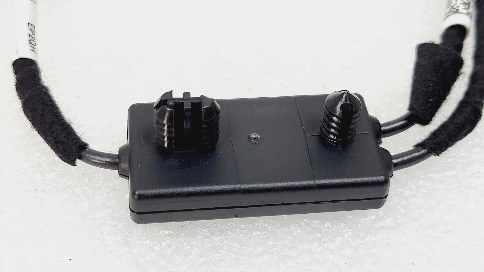 Navigation FM Antenna Splitter for Ford Mustang (2024–2025) PR3Z-10E928-B