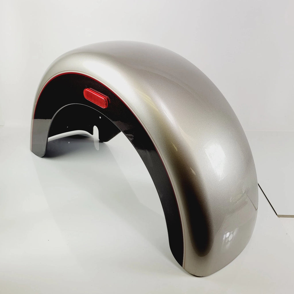 Right Rear Fender for Harley Tri Glide Ultra (2018) - Silver Fortune/Sumatra Brown