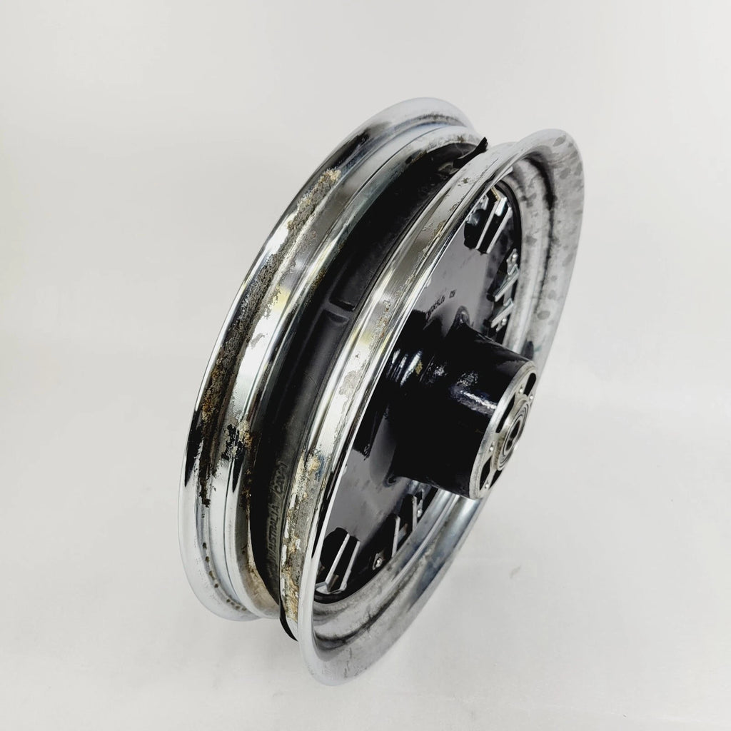 16x3 Front Wheel Fang Contrast Chrome for Harley Dyna FXDFSE CVO (2009)