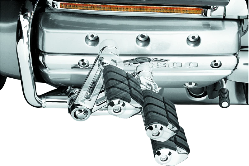 Kuryakyn Ergo II Dually ISO Pegs for Honda GL1800 (2001–2017)