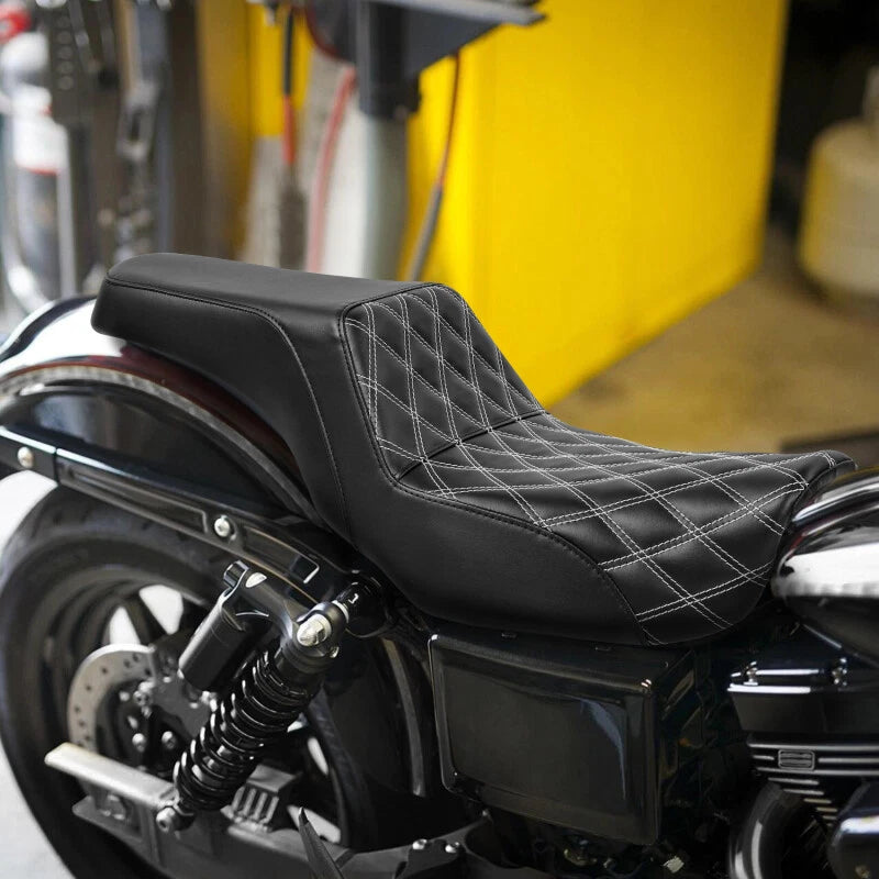 Driver Passenger Seat for Harley Dyna Fat Bob FXDF Street Bob FXDB (2006–2017)