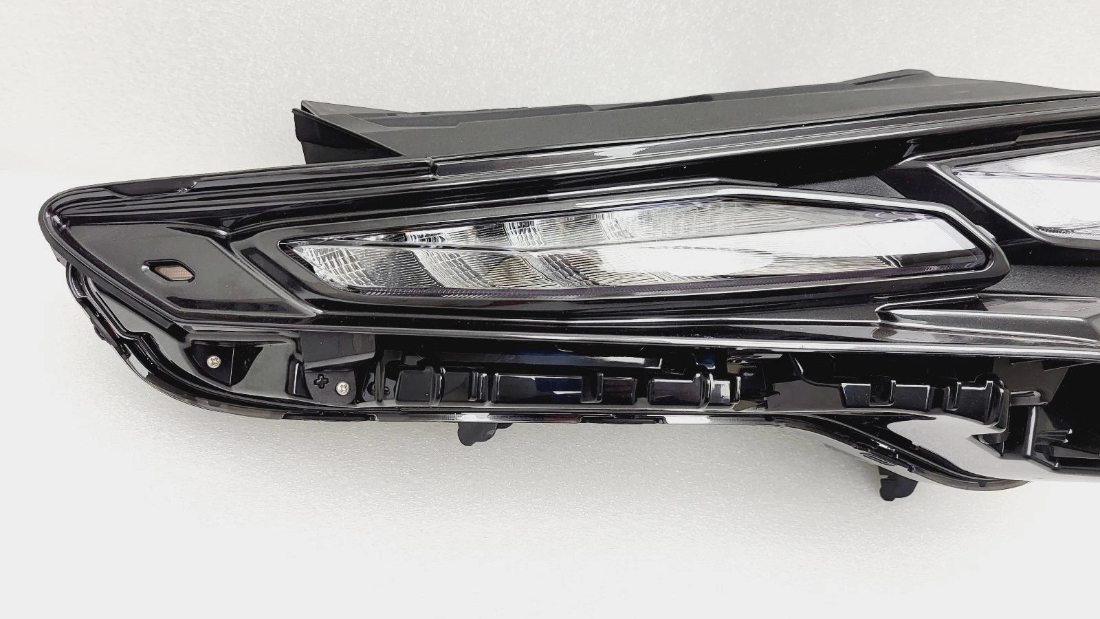 Right Side LED DRL Assembly for Hyundai Tucson (2025) 92208-CW510