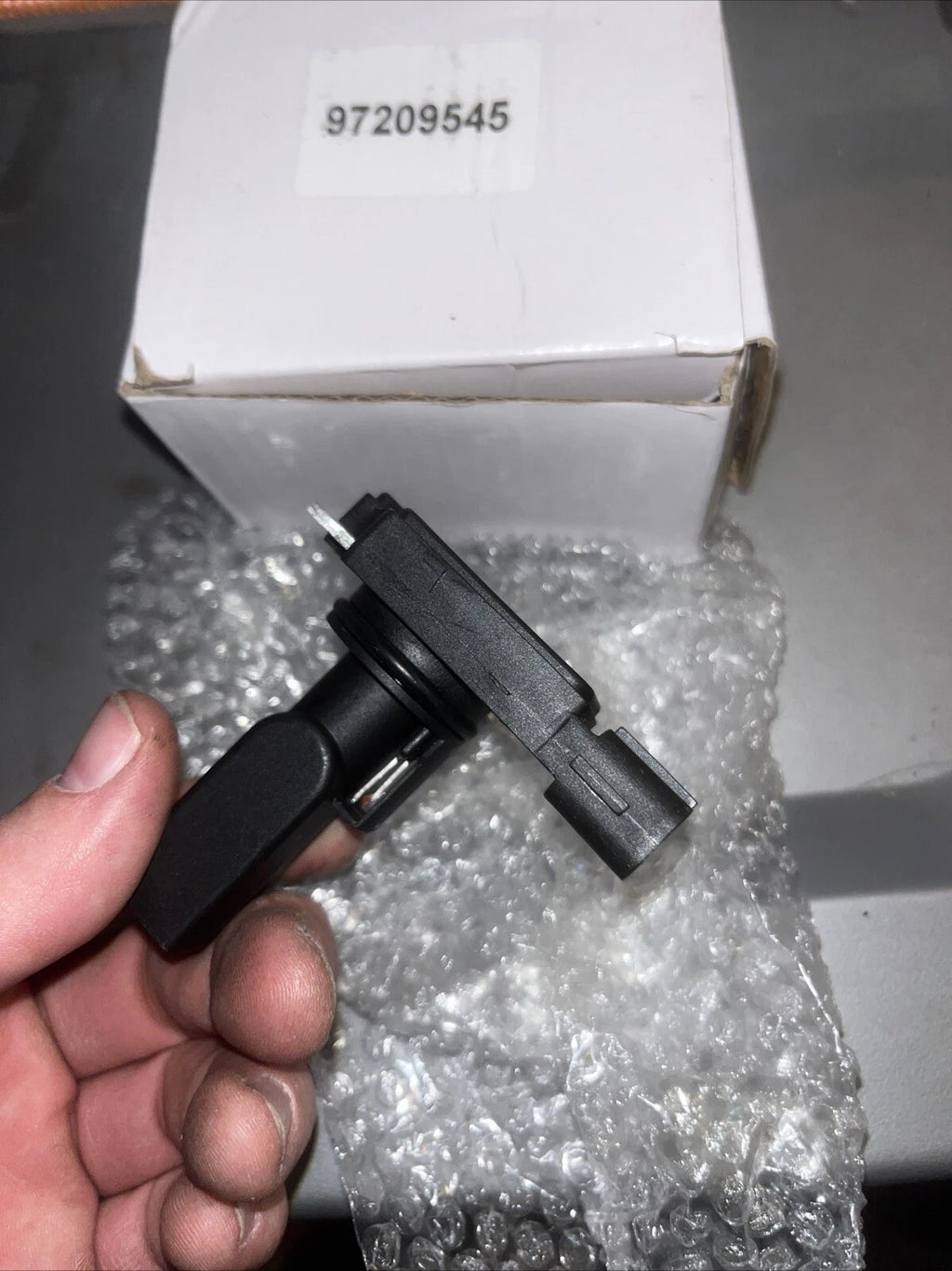Mass Air Flow Sensor for Silverado Sierra Express Savana HD 6.6L (2001–2007)