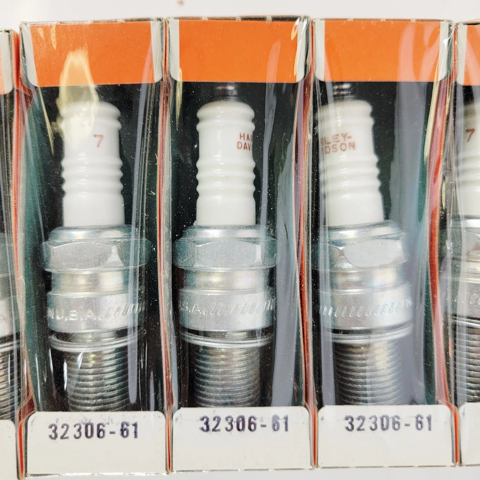 Set of 8 OEM Spark Plugs for Harley-Davidson SX250/SS250 (1961–1961) 32306-61