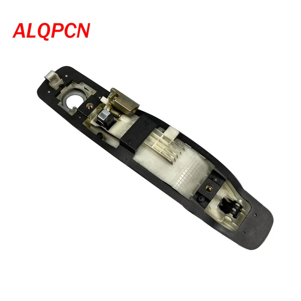 Black Left Front Exterior Door Handle for Nissan Serena (1999-2004)