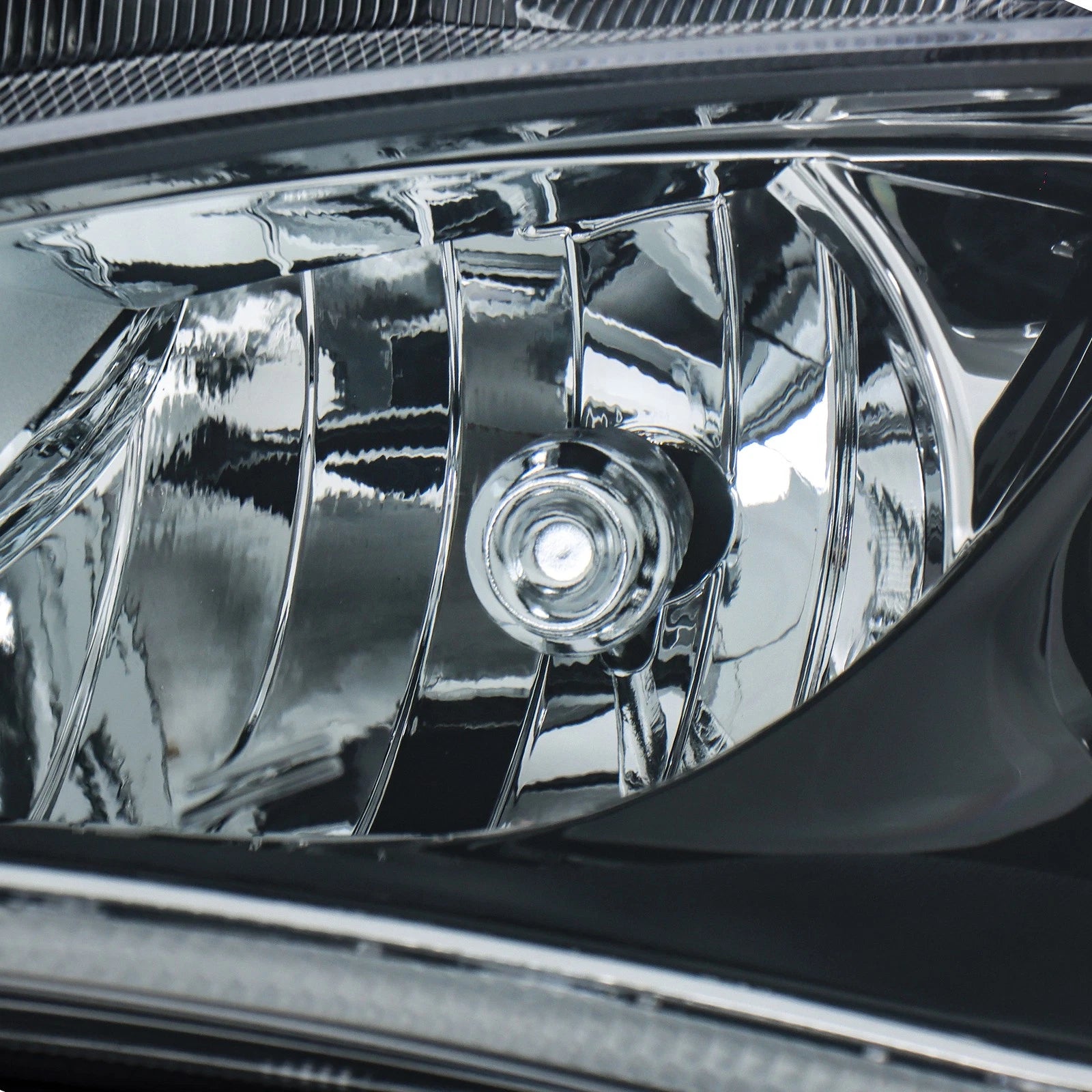 Driver Side HID Headlight with LED DRL for Chrysler Pacifica (2017â2020)