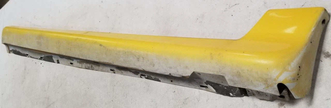 Side Skirt RH Lower Door Molding for Ford Thunderbird SC (1989–1995)