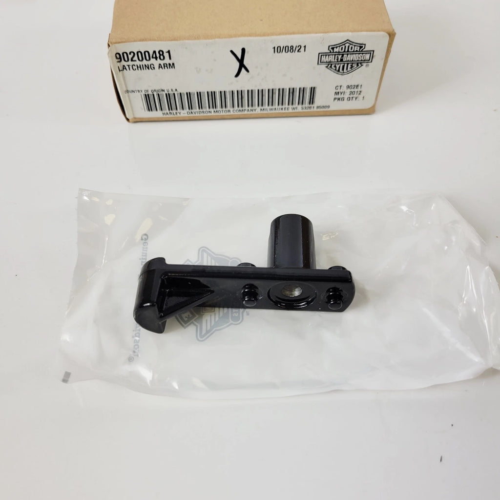 Saddlebag Latch Arm for Harley-Davidson Dyna Switchback (2012–2016) - Gloss Black 90200481