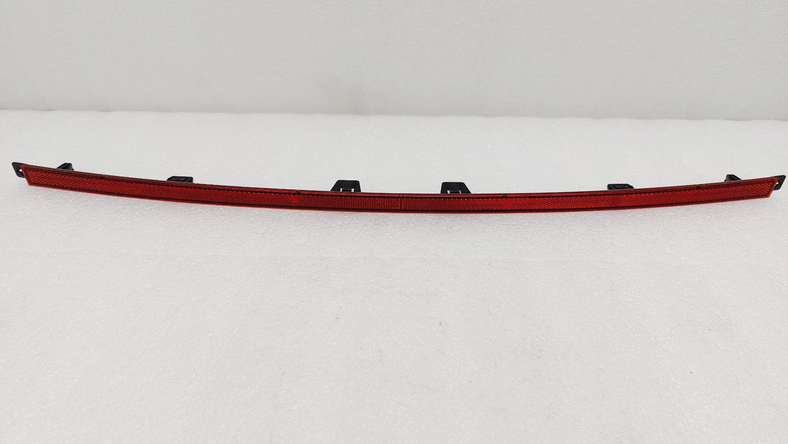 Rear Bumper Center Reflector for VW Atlas Cross Sport (2020–2025) 3CM945103A