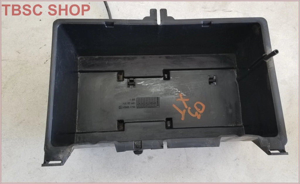 Set of 4 Battery Enclosure Clips for Jaguar X-Type (2002–2008)