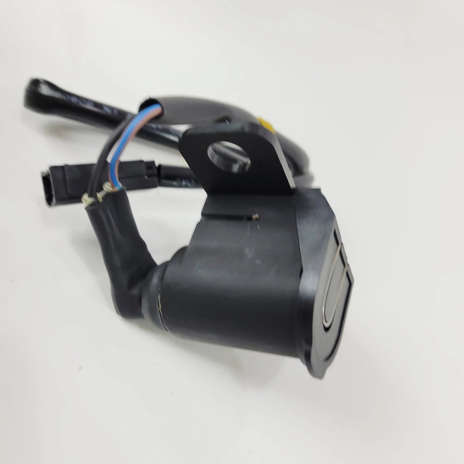 12 Volt Power Port Outlet for Harley-Davidson Touring (2010–2013) 91823-10
