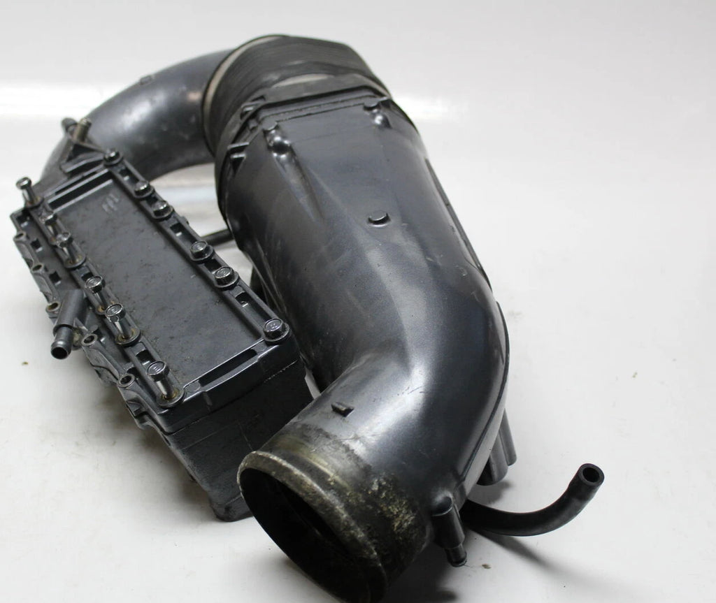 Complete Exhaust Muffler for Yamaha Waverunner Raider 1100 1200 (1996–2003)