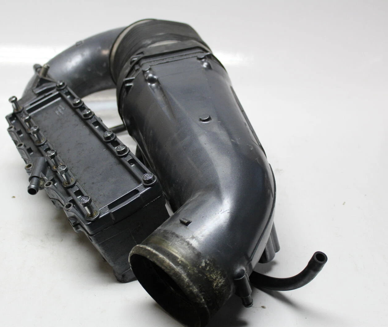Complete Exhaust Muffler for Yamaha Waverunner Raider 1100 1200 (1996–2003)