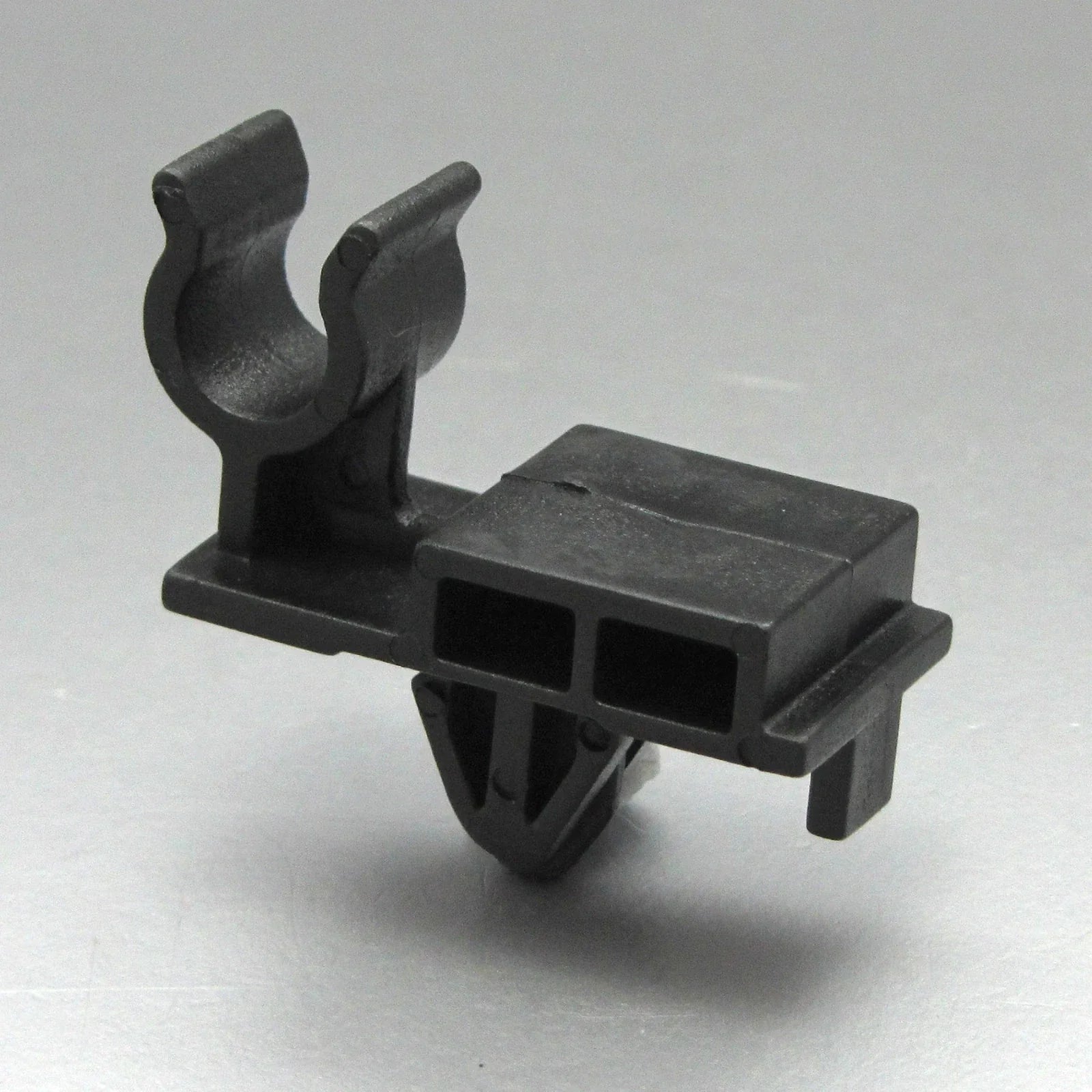 Hood Bonnet Prop Rod Support Clamp Clip for Isuzu D-Max Holden Colorado (2008-2012)