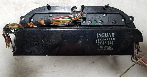 Digital Climate Control Heater AC for Jaguar XJ8 XJR (1998–2003) LJA7690BB