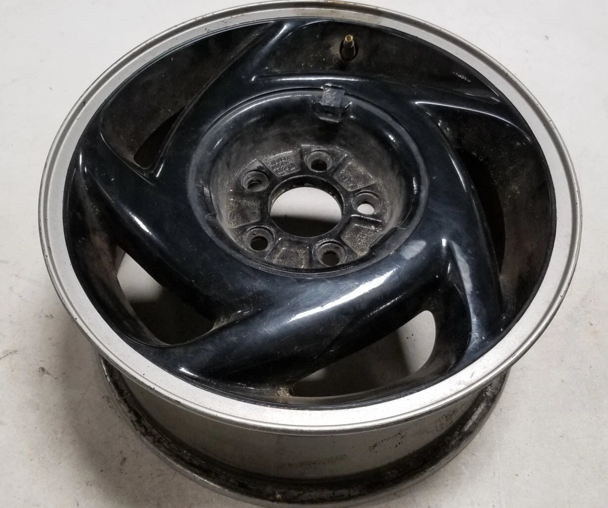 16" Wheel for Ford Thunderbird SC Super Coupe (1990) Grade B