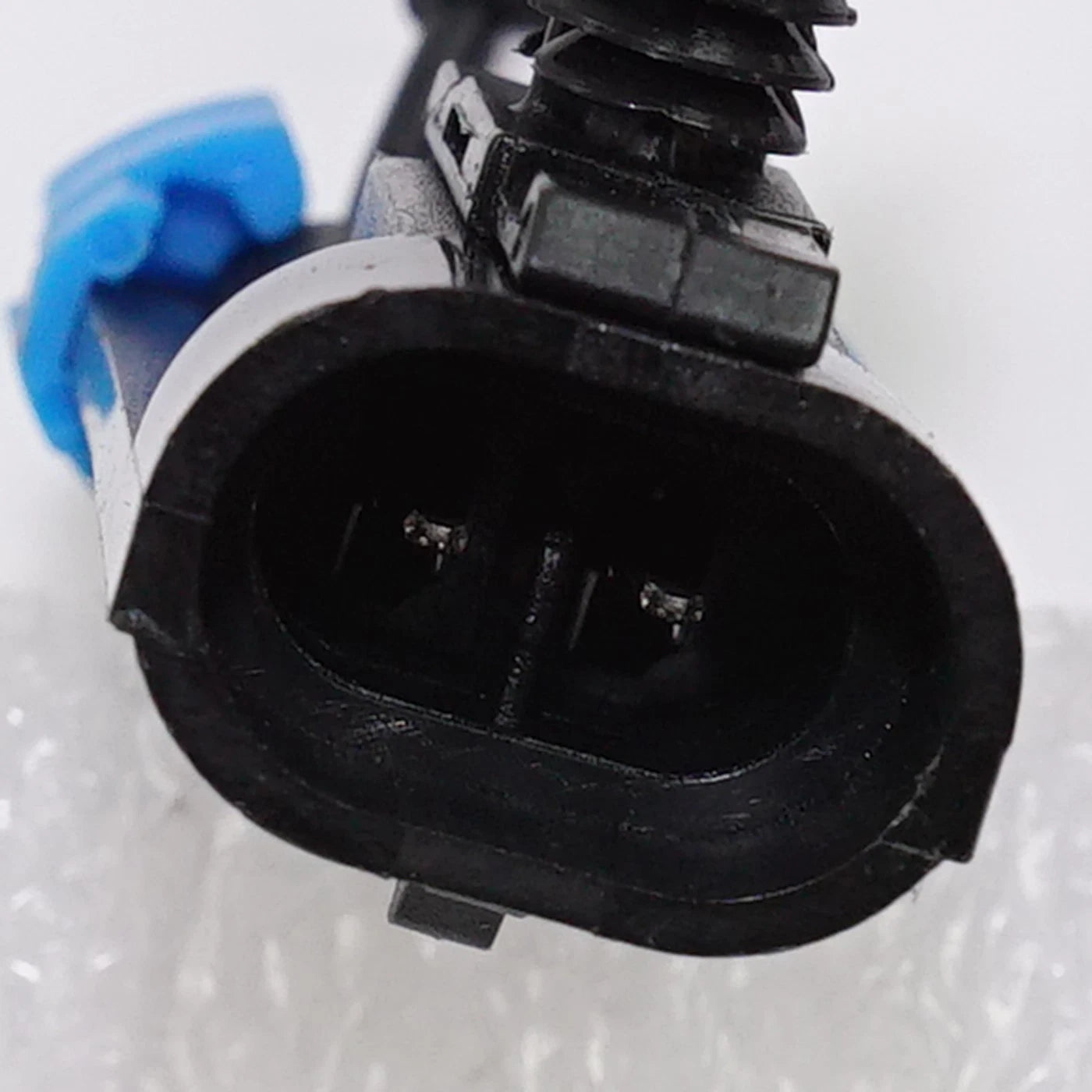 Wheel Hub for Chevrolet Silverado 2500 HD (2001–2006) Front LH/RH 4WD