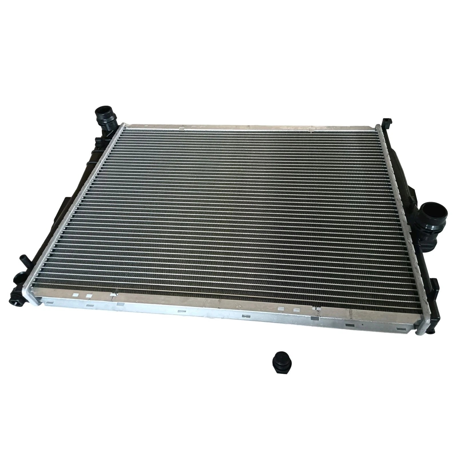 Radiator w/ Oil Cooler Q2636 for BMW 320i 323i 325xi 328Ci 328is E46 E85 Z4 (1998–2006)
