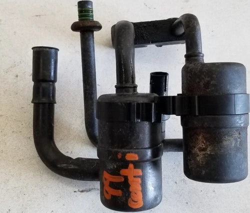 AC Compressor Manifold for Lincoln Continental (1998–2002)