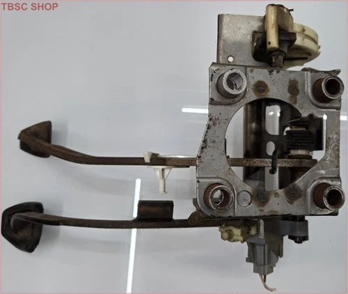 Clutch Brake Pedal for Ford Mustang (1996–2004)