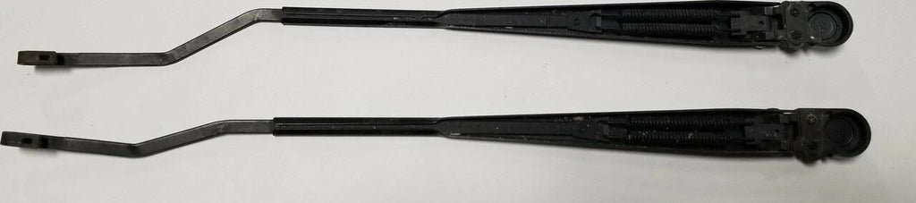 Wiper Arm Set for Lincoln Continental (1995–1997)