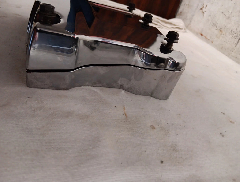 Front Rocker Box for Harley-Davidson Road Glide (2009) #17642-99A, 17571-99
